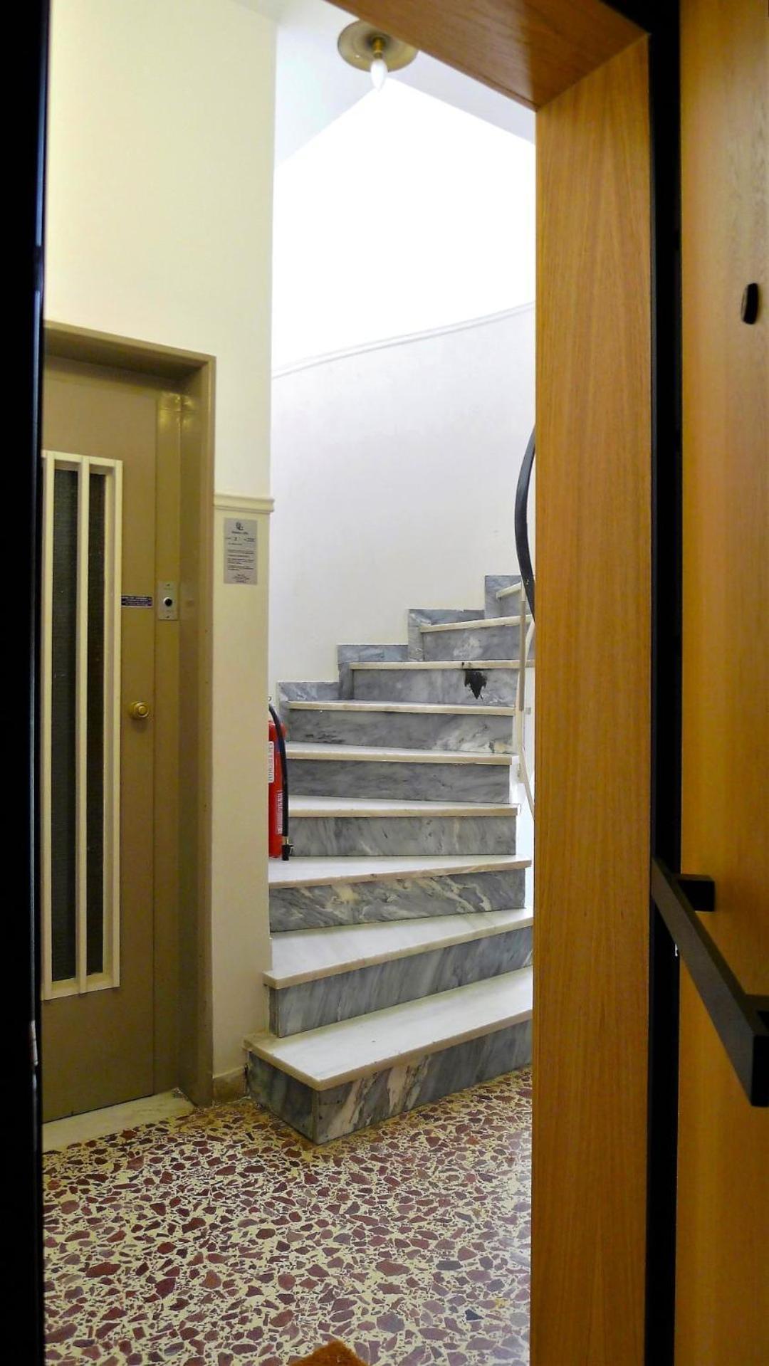 Smart And Elegant Home In The Centre Of Афины Экстерьер фото